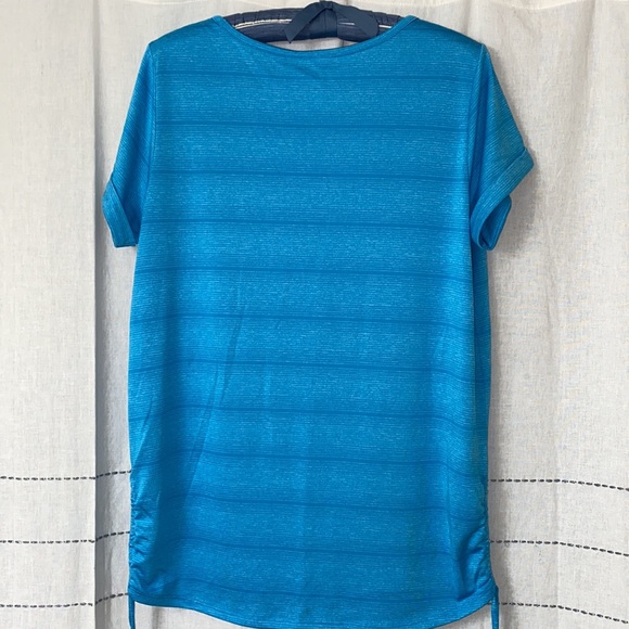 Active tops - Picture 4 of 12